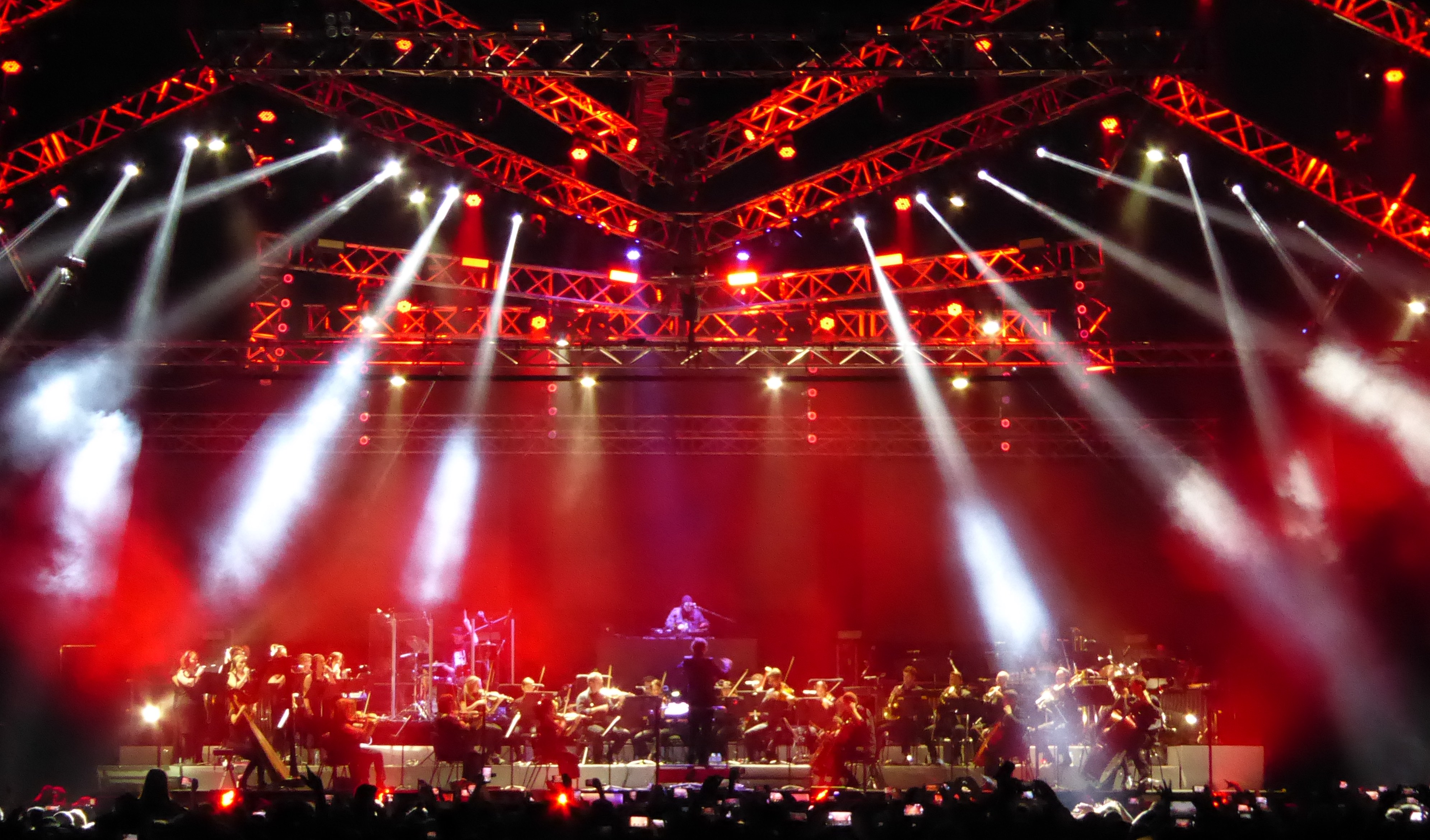 Wu-Tang Clan and De La Soul Lighting Designer Chooses Avolites for Landmark Australian Orchestral Hip-Hop Tour